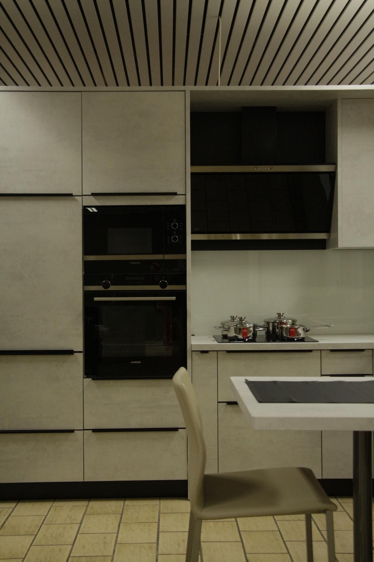 Goedkope keukens: rechte keuken van J&S Budgetkeukens, ideaal voor appartementen
